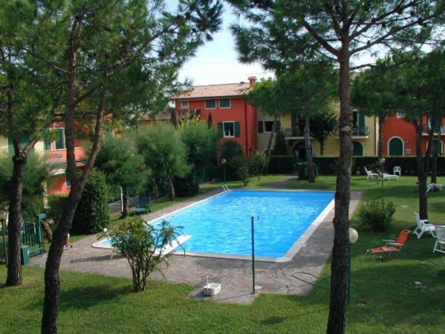 Gardappartamenti Campiello Pool Sirmione Exteriör bild